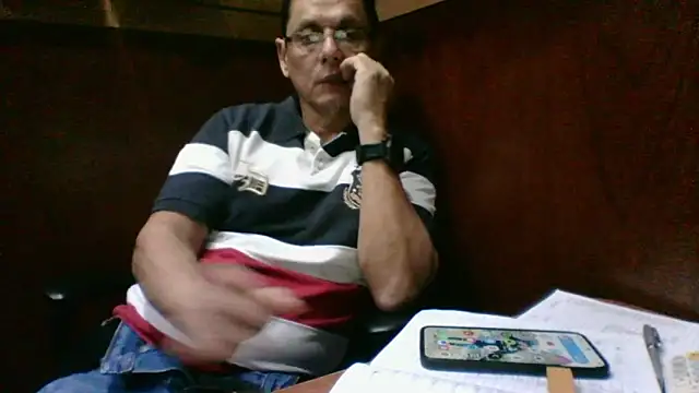 Snapshot of MarcusKelvin chatting on 3, 11, 2025 MarcusKelvin online show from 3, 11, 2025