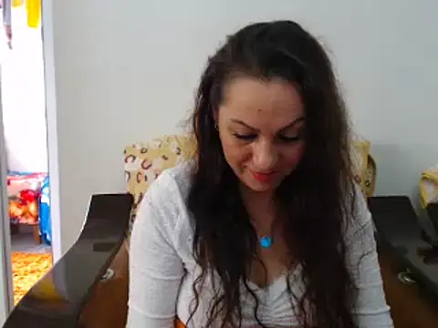 Snapshot of MissElla chatting on 3, 3, 2025 MissElla online show from 3, 3, 2025