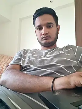 Jonrobinso online show from 12, 4, 2026