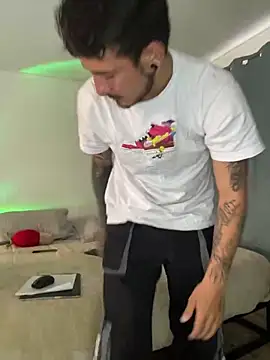 Snapshot of anika_lowen02 chatting on 4, 1, 2025 anika lowen02 online show from 4, 1, 2025