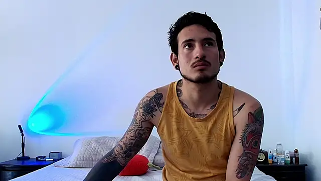 Snapshot of anika_lowen02 chatting on 15, 1, 2025 anika lowen02 online show from 15, 1, 2025