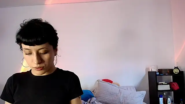 Snapshot of anika_lowen02 chatting on 26, 2, 2025 anika lowen02 online show from 26, 2, 2025