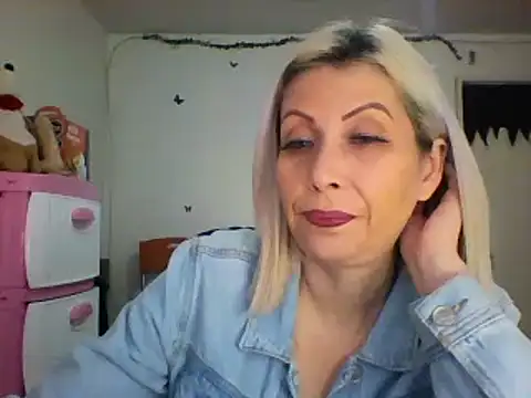 alixia81 online show from 13, 12, 2024