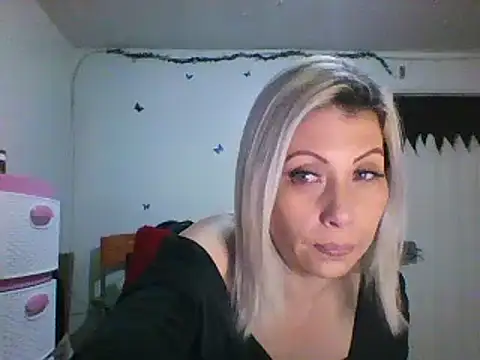 alixia81 online show from 9, 1, 2025