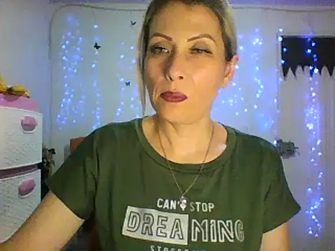 alixia81 online show from 25, 2, 2025