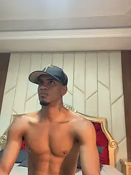 AaronCruz  online show from 28, 11, 2025