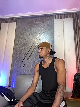 Snapshot of AaronCruz_ chatting on 5, 2, 2026 AaronCruz online show from 5, 2, 2026