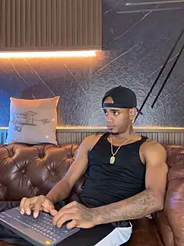 Snapshot of AaronCruz_ chatting on 11, 2, 2026 AaronCruz online show from 11, 2, 2026