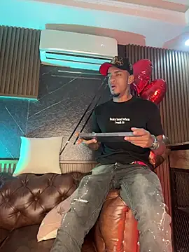 Snapshot of AaronCruz_ chatting on 15, 2, 2026 AaronCruz online show from 15, 2, 2026