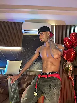 Snapshot of AaronCruz_ chatting on 15, 2, 2026 AaronCruz online show from 15, 2, 2026