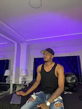 Snapshot of AaronCruz_ chatting on 26, 2, 2026 AaronCruz online show from 26, 2, 2026