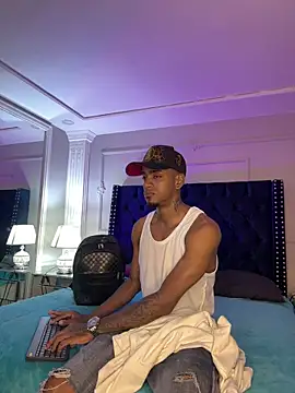 Snapshot of AaronCruz_ chatting on 3, 3, 2026 AaronCruz online show from 3, 3, 2026