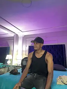 Snapshot of AaronCruz_ chatting on 3, 3, 2026 AaronCruz online show from 3, 3, 2026