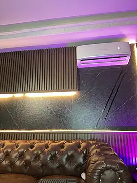 Snapshot of AaronCruz_ chatting on 7, 3, 2026 AaronCruz online show from 7, 3, 2026