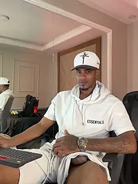 Snapshot of AaronCruz_ chatting on 18, 3, 2026 AaronCruz online show from 18, 3, 2026