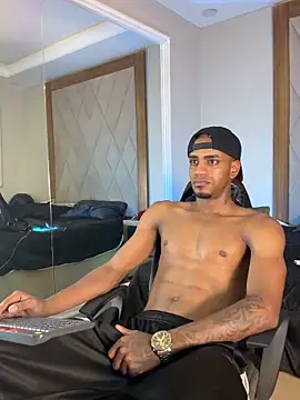 Snapshot of AaronCruz_ chatting on 21, 3, 2026 AaronCruz online show from 21, 3, 2026