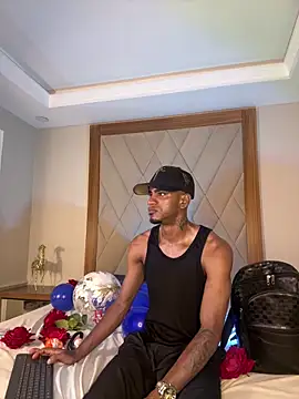 Snapshot of AaronCruz_ chatting on 2, 4, 2026 AaronCruz online show from 2, 4, 2026