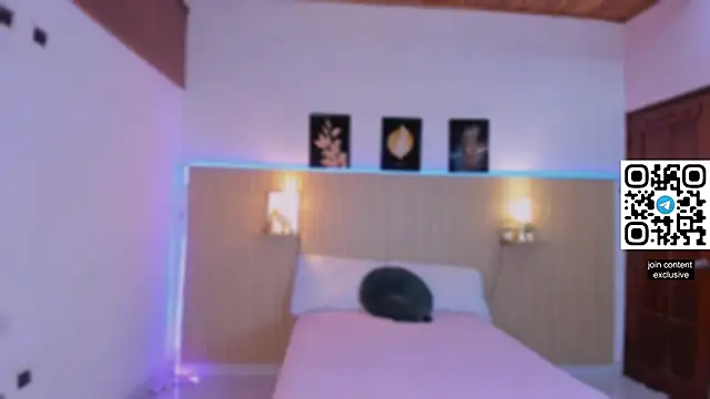 Snapshot of Harmony_Malkova chatting on 14, 11, 2025 Harmony Malkova online show from 14, 11, 2025