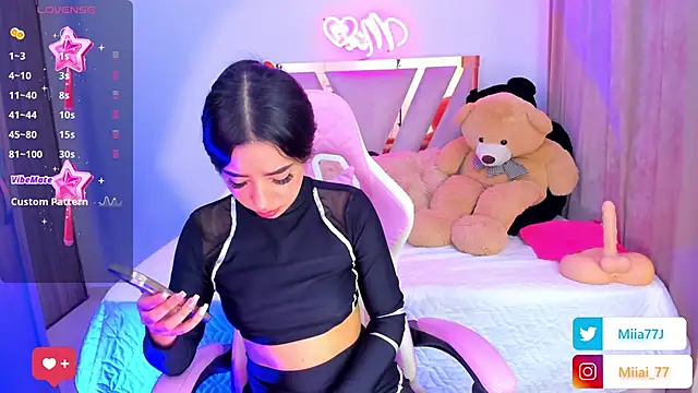 Snapshot of Miia77_ chatting on 17, 9, 2025 Miia77 online show from 17, 9, 2025