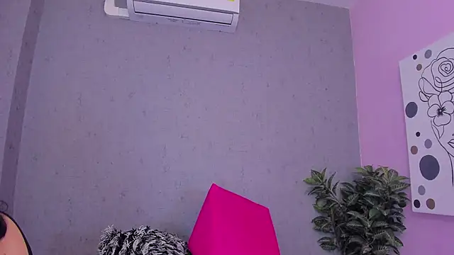 Tiffany mendez online show from 11, 4, 2026