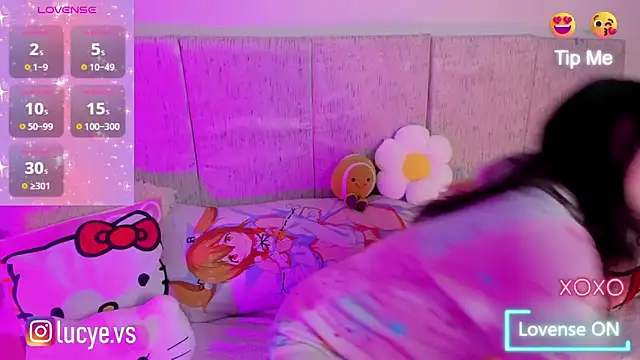 Snapshot of LucyEvans_ chatting on 18, 9, 2025 LucyEvans online show from 18, 9, 2025