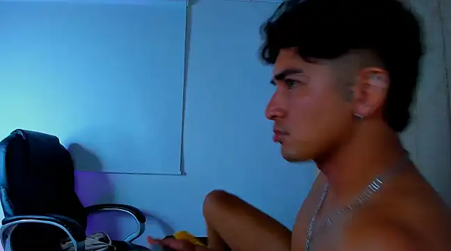 Snapshot of Muichiro_tokito1 chatting on 2, 3, 2025 Muichiro tokito1 online show from 2, 3, 2025