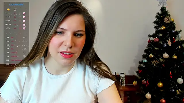 Snapshot of Annie_aww chatting on 15, 12, 2024 Annie aww online show from 15, 12, 2024