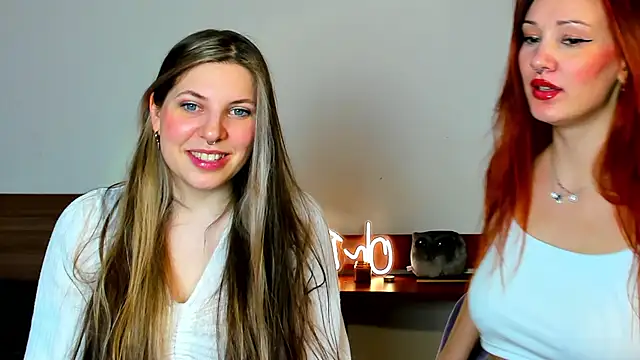 Snapshot of Annie_aww chatting on 7, 2, 2025 Annie aww online show from 7, 2, 2025