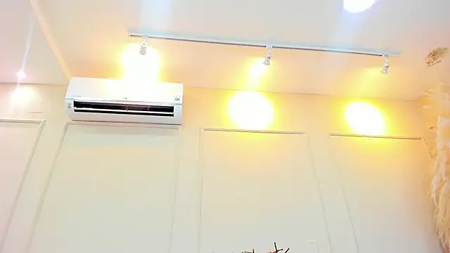 nahomygrey  online show from 14, 3, 2025