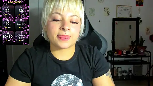 Snapshot of sammymoon chatting on 1, 7, 2026 sammymoon online show from 1, 7, 2026