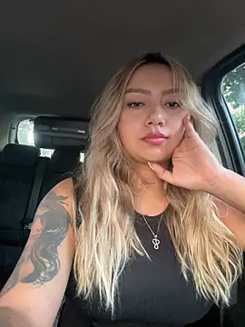 Snapshot of amanda-medrano1 chatting on 5, 2, 2026 amanda-medrano1 online show from 5, 2, 2026