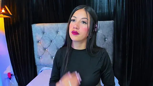 JulessCornett online show from 5, 3, 2025