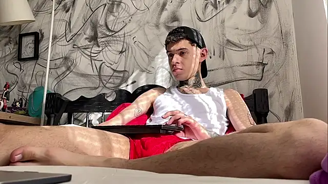 Snapshot of Saturno_v chatting on 5, 1, 2025 Saturno v online show from 5, 1, 2025