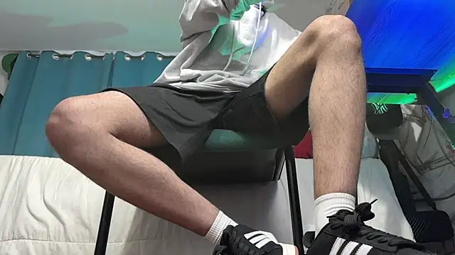 Snapshot of Saturno_v chatting on 9, 1, 2025 Saturno v online show from 9, 1, 2025