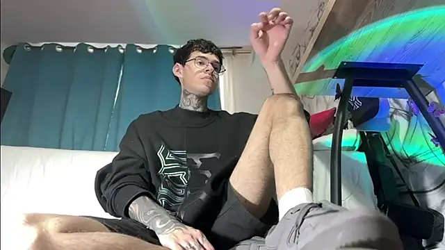 Snapshot of Saturno_v chatting on 11, 1, 2025 Saturno v online show from 11, 1, 2025