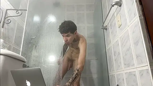 Snapshot of Saturno_v chatting on 18, 1, 2025 Saturno v online show from 18, 1, 2025