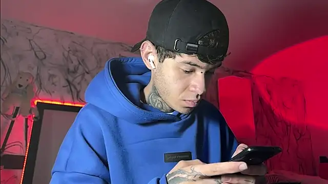 Snapshot of Saturno_v chatting on 29, 1, 2025 Saturno v online show from 29, 1, 2025