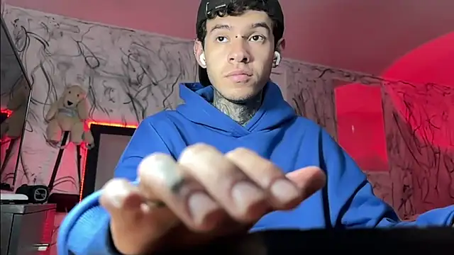 Snapshot of Saturno_v chatting on 29, 1, 2025 Saturno v online show from 29, 1, 2025