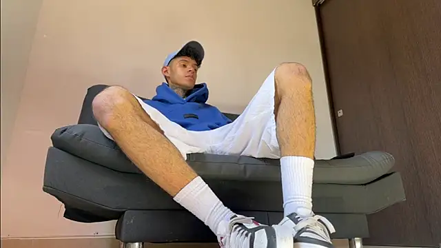 Snapshot of Saturno_v chatting on 3, 3, 2025 Saturno v online show from 3, 3, 2025