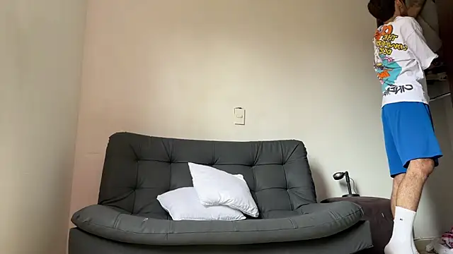 Snapshot of Saturno_v chatting on 20, 3, 2025 Saturno v online show from 20, 3, 2025