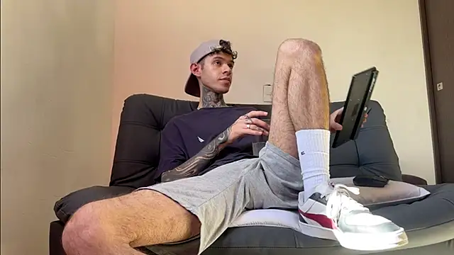 Snapshot of Saturno_v chatting on 22, 3, 2025 Saturno v online show from 22, 3, 2025