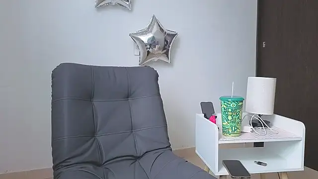 Snapshot of Saturno_v chatting on 24, 9, 2025 Saturno v online show from 24, 9, 2025