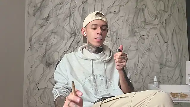 Snapshot of Saturno_v chatting on 11, 10, 2025 Saturno v online show from 11, 10, 2025