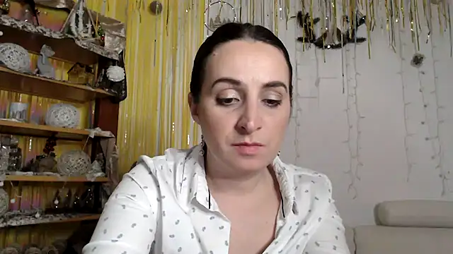 AskMeStandUp online show from 16, 3, 2026