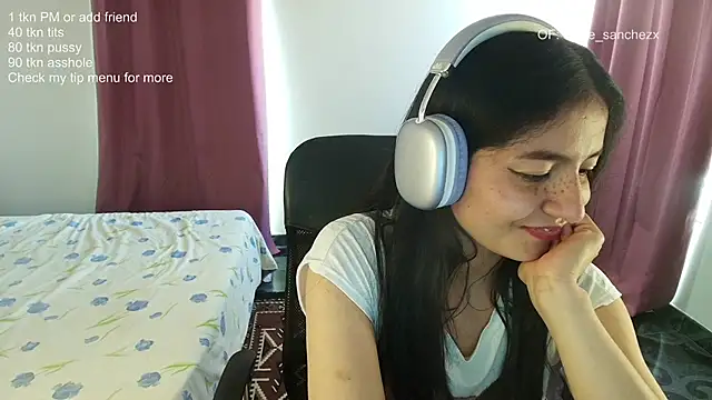 Snapshot of ChloeSanchezx chatting on 11, 3, 2026 ChloeSanchezx online show from 11, 3, 2026