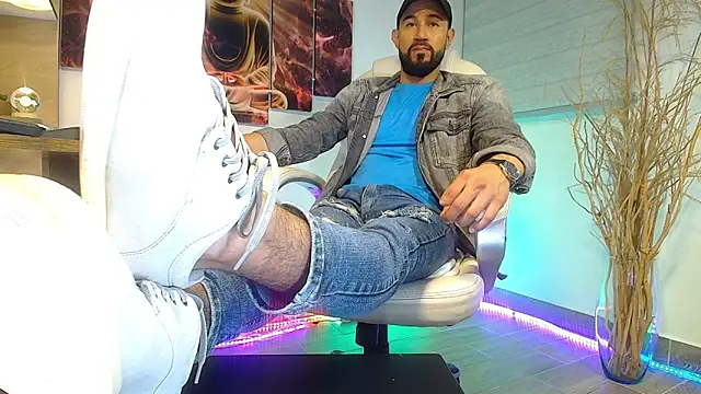 Snapshot of alessandro_wye chatting on 19, 3, 2025 alessandro wye online show from 19, 3, 2025