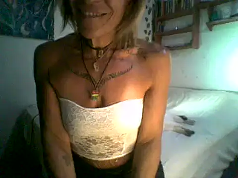 Snapshot of sabinytahot chatting on 11, 1, 2025 sabinytahot online show from 11, 1, 2025