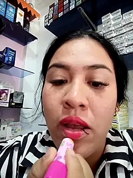 Miia grand online show from 27, 11, 2025