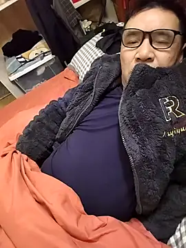 Snapshot of yjw6688 chatting on 5, 3, 2026 yjw6688 online show from 5, 3, 2026