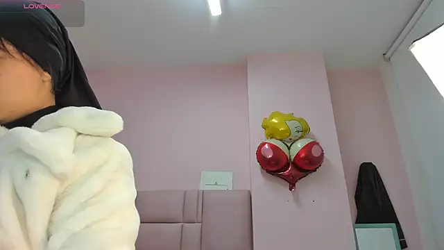 Snapshot of soyzarahtorres chatting on 16, 9, 2025 soyzarahtorres online show from 16, 9, 2025